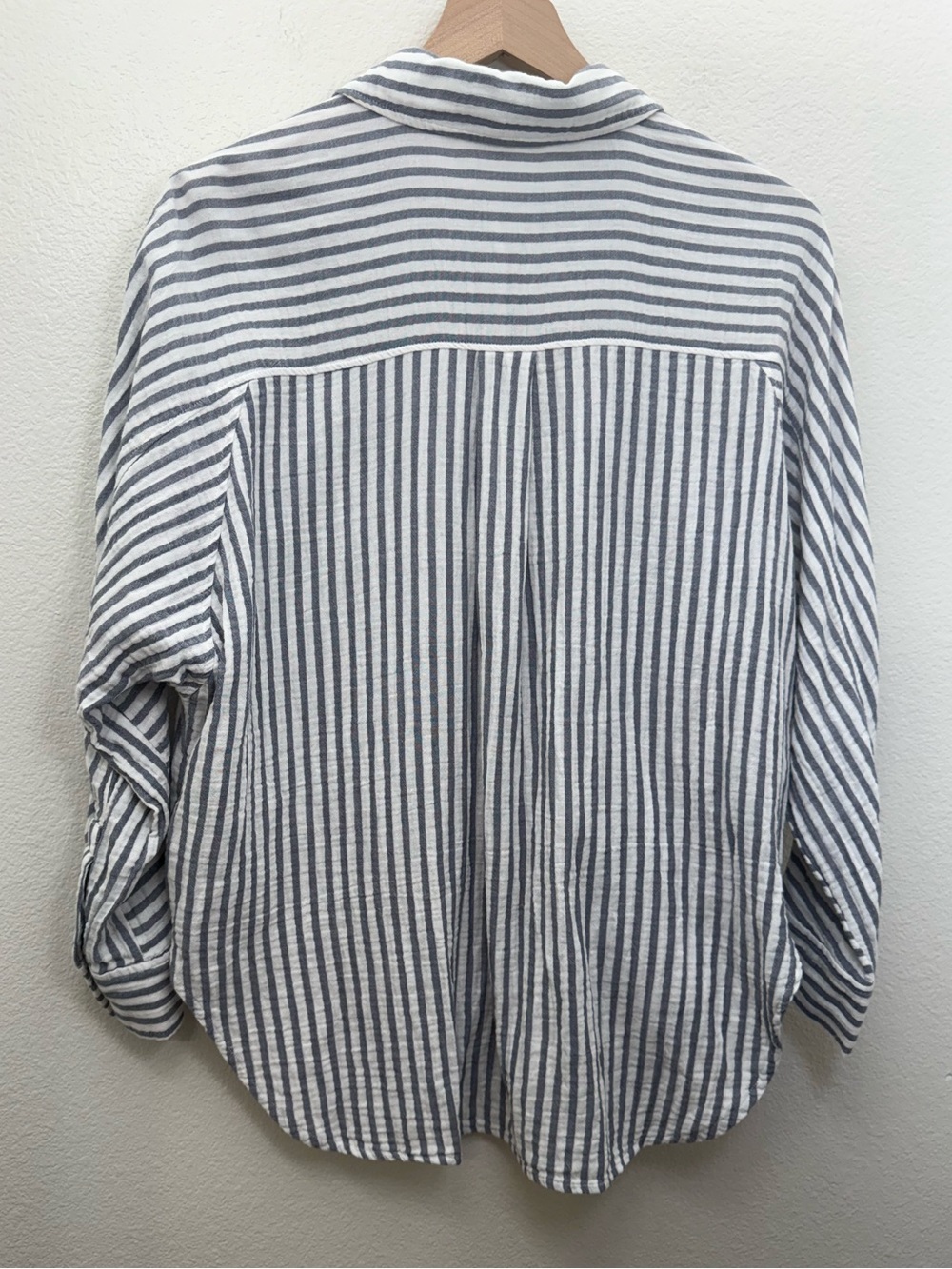 Madewell Long Sleeve Dolman Shirt in Stripe - Women's Small - Picture 8 of 14